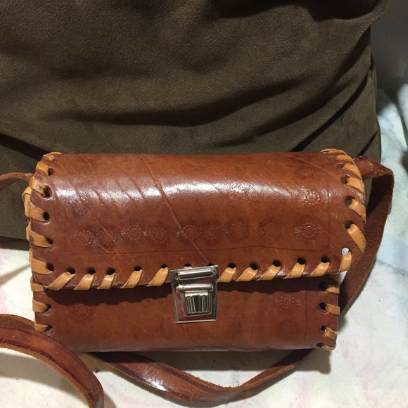 SMALL VINTAGE SADDLE LEATHER HANDBAGS - Picture 2 of 5